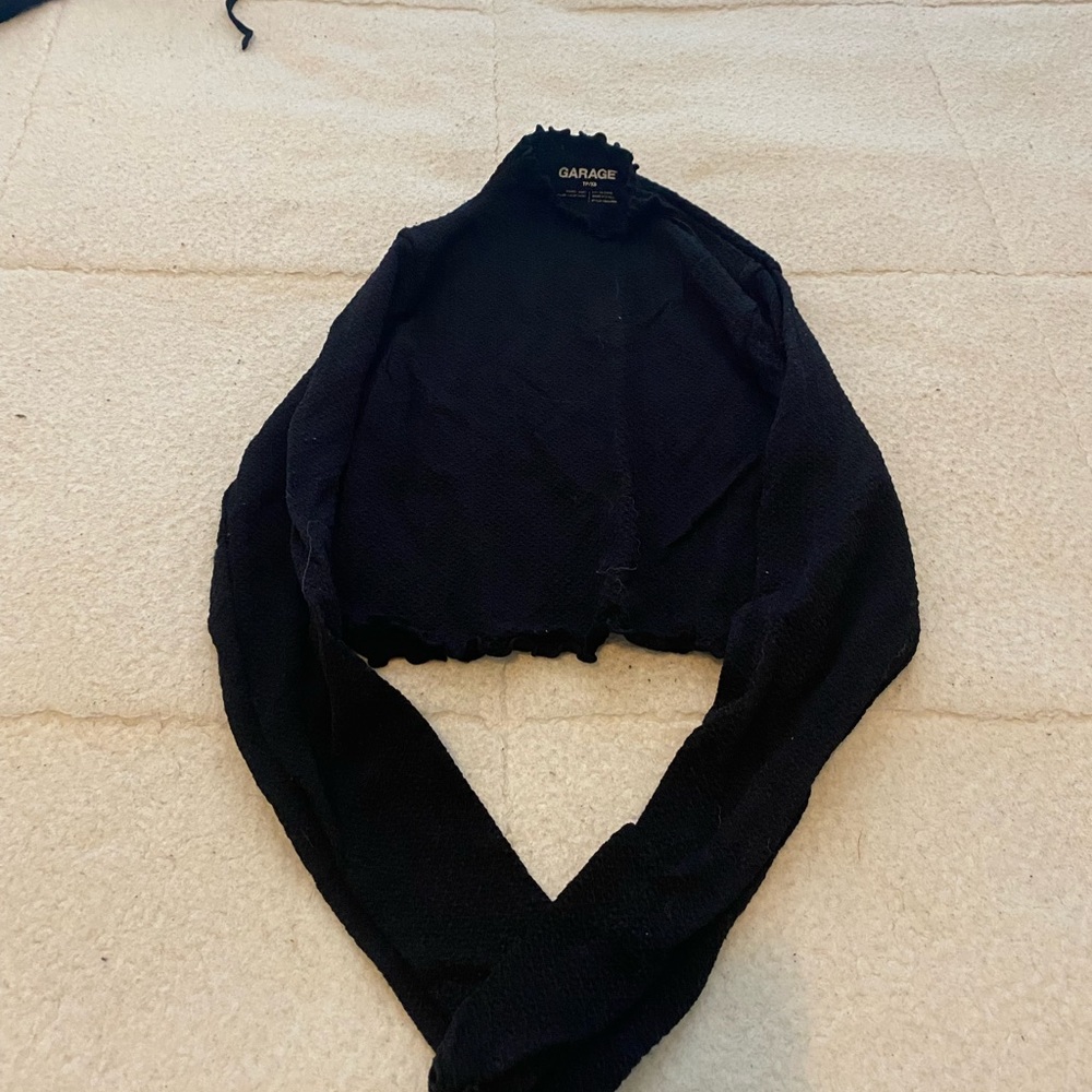 Garage turtle neck